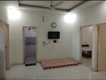 Room in 3 BHK Apartment at Motiaz Royal Citi, Ambala Highway – for Rent