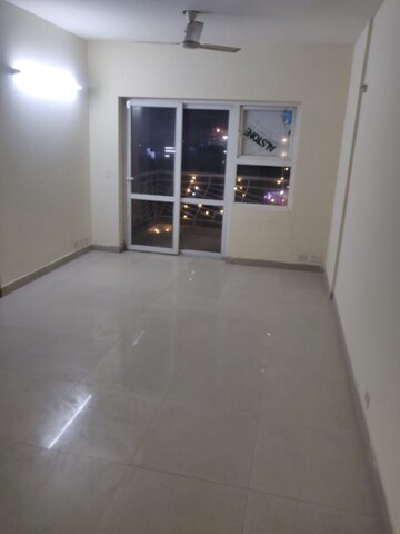 Room in 2 BHK Apartment at BPTP Princess Park, Sector 86 – for Rent