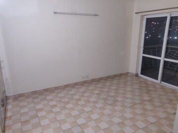 Room in 2 BHK Apartment at BPTP Princess Park, Sector 86 – for Rent