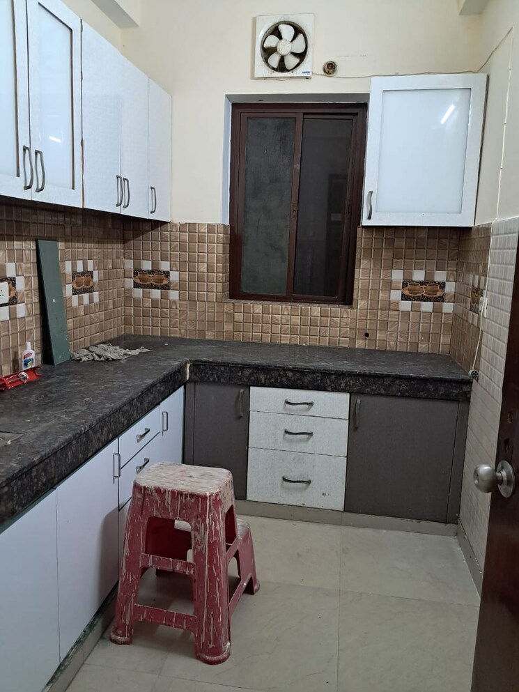 Kitchen, nimbus-the-hyde-park 2.5 Bedroom 1080 Sq.Ft. Apartment In Sector 78 Noida 8020902