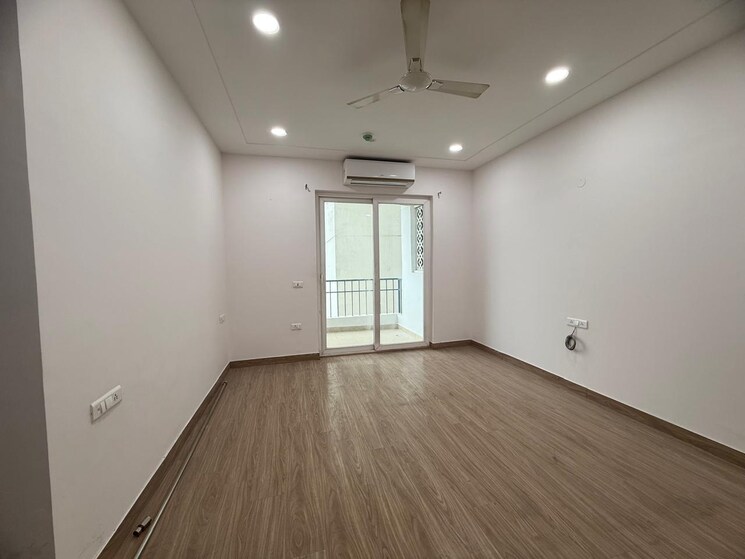 Room, amrapali-zodiac 2 Bedroom 1075 Sq.Ft. Apartment In Sector 120 Noida 8020906