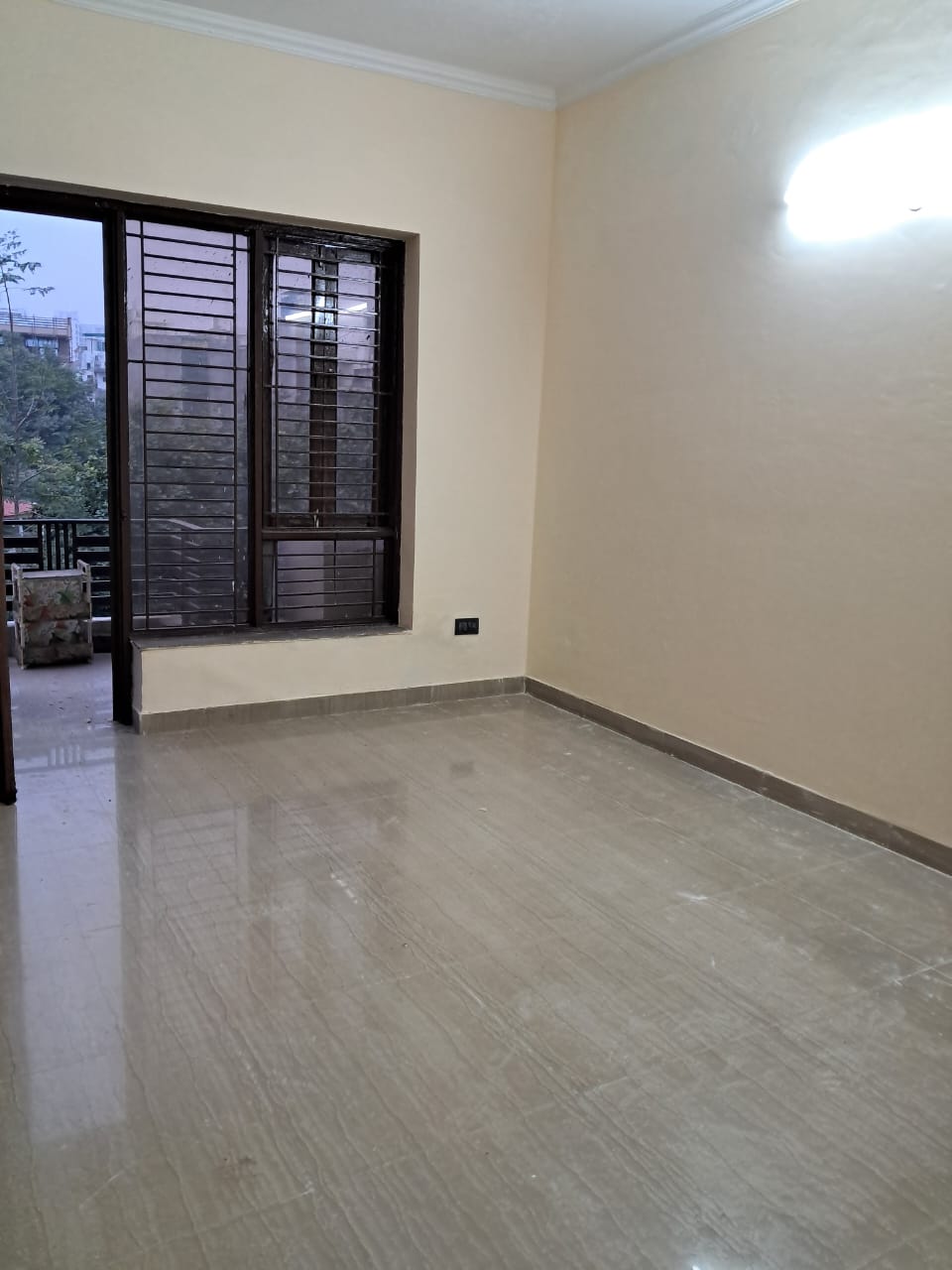 2 BHK Apartment For Sale in Paras Tierea