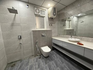 2 BHK Apartment For Sale in Paras Tierea, Sector 137