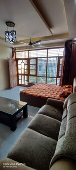 4 BHK + Servant Room 114 Sq.Yd. Builder Floor in Malsi