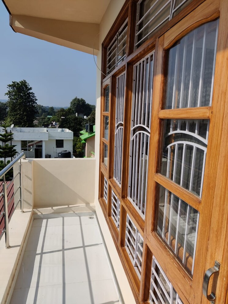 Balcony, malsi 4 Bedroom 114 Sq.Yd. Builder Floor In Malsi Dehradun 8020914