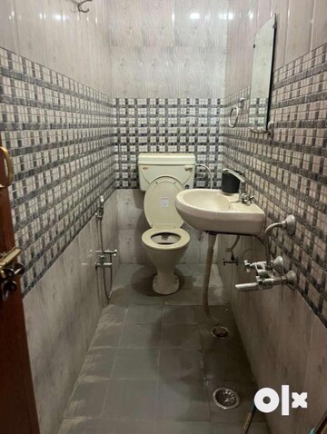Bathroom in 2 BHK Apartment at Khurram Nagar – for Rent