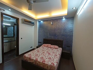 Bedroom in 3 BHK Builder Floor at Defence Colony – for Rent