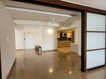Room in 4 BHK Apartment at Aparna Luxor Park, Kondapur – for Rent