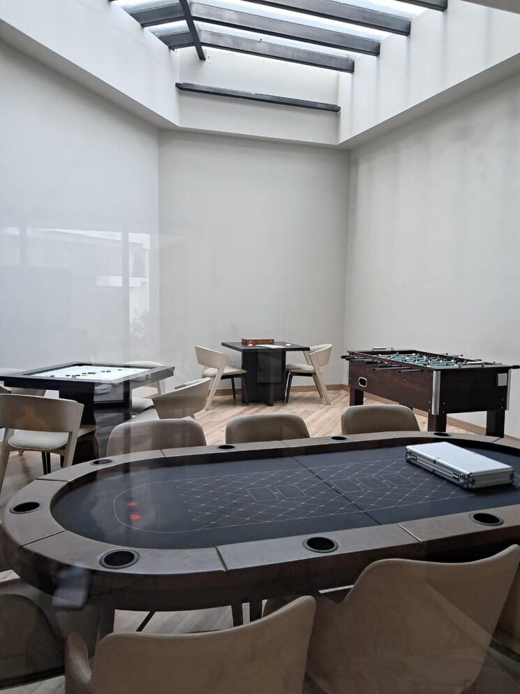 Master Bedroom, mahagun-mezzaria 4 Bedroom 3525 Sq.Ft. Apartment In Sector 78 Noida 8021062