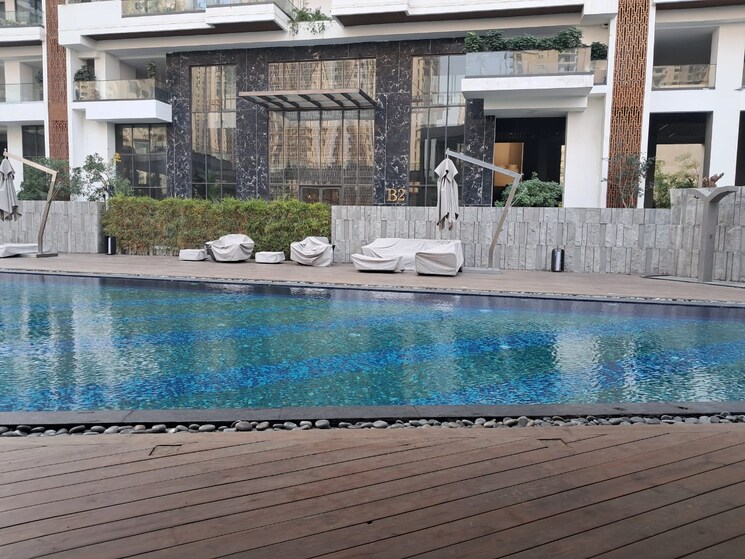 Swimming Pool, mahagun-mezzaria 4 Bedroom 3525 Sq.Ft. Apartment In Sector 78 Noida 8021062