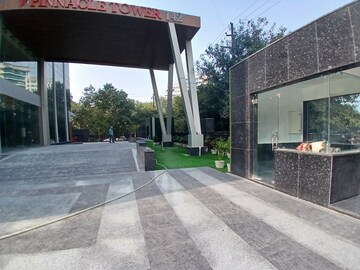  Shop For Rent in Sector 142
