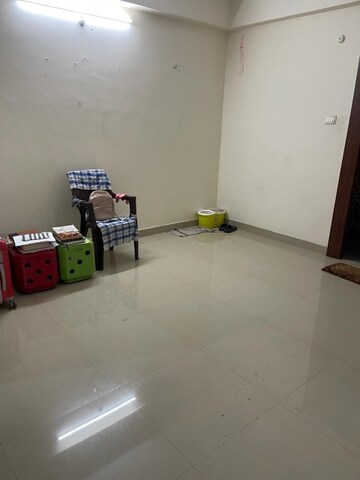Parking in 1 BHK Apartment at Surbhi Complex Jankipuram, Jankipuram – for Rent