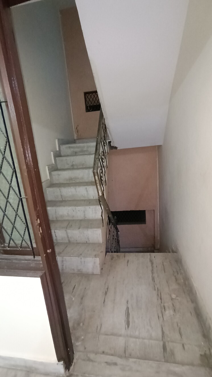 undefined, govindpuri 1.5 Bedroom 4500 Sq.Ft. Independent House In Govindpuri Delhi 8021180