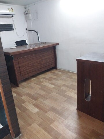 Room in  Office Space at Haware Fantasia, Sector 28 – for Rent