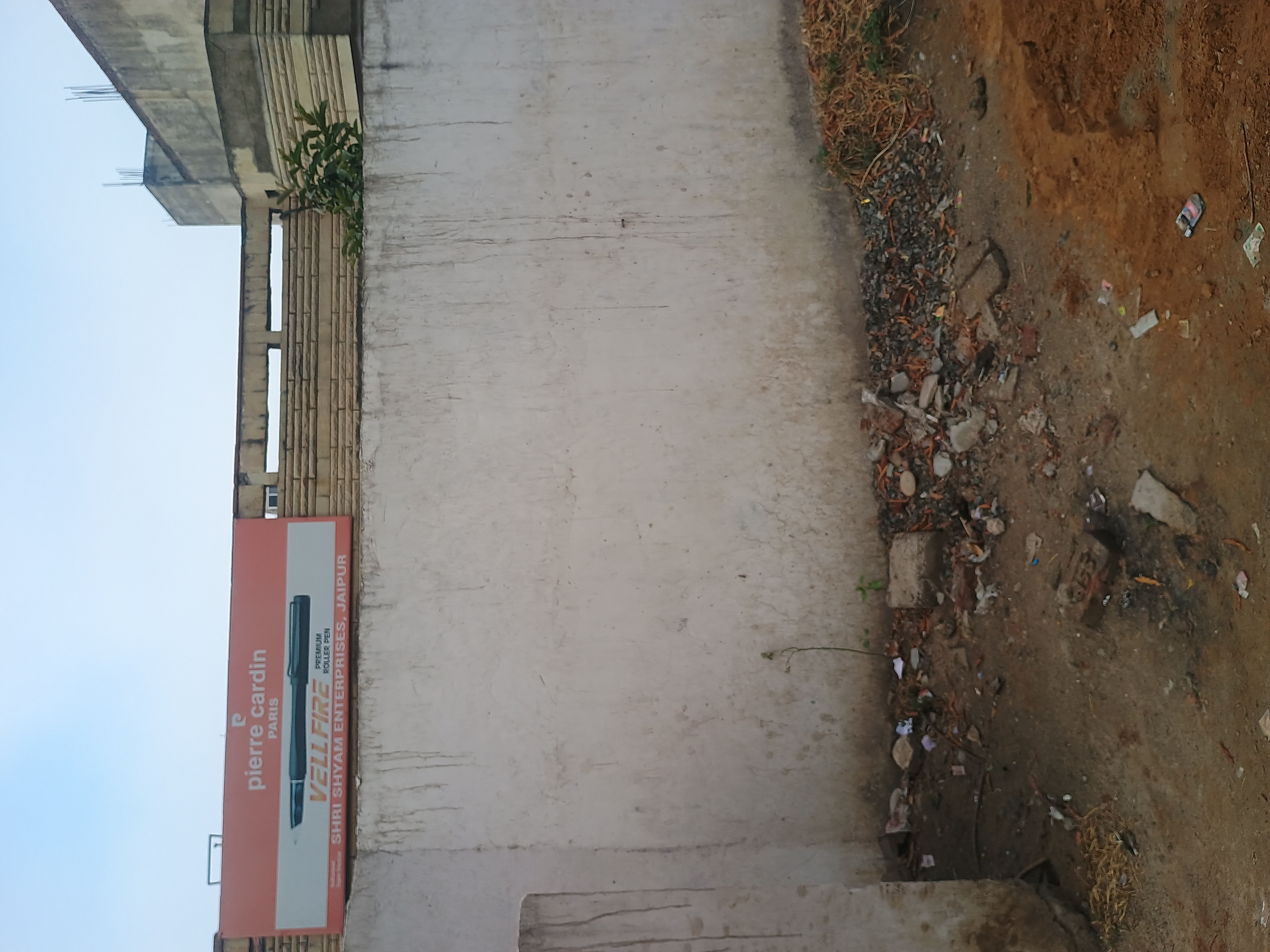 Plot For Sale in Bajari Mandi Road Basant 