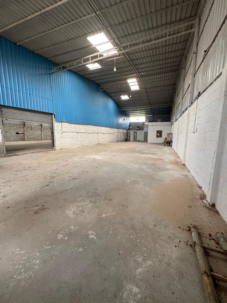  Parking, bidrahalli Commercial Warehouse 8280 Sq.Ft. In Bidrahalli Bangalore 8021377