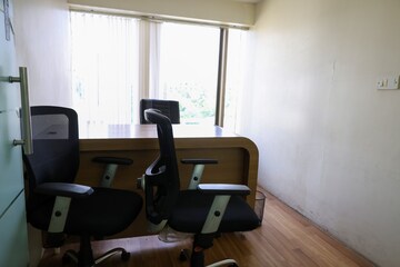  Office Space For Rent in Jolly Maker Chambers, Nariman Point