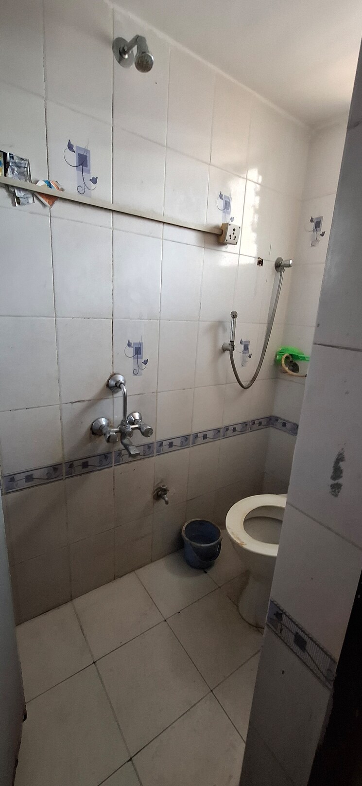 Bathroom, sai-homes 2 Bedroom 900 Sq.Ft. Apartment In Chinchwad Pune 8021407