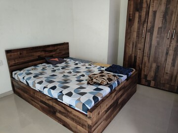 Bedroom in 2 BHK Apartment at Indiabulls Greens, New Panvel – for Rent