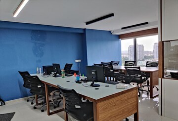  Office Space For Rent in Makarba
