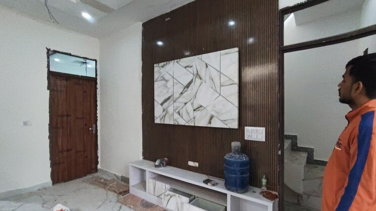 Room, vikas nagar 3 Bedroom 50 Sq.Yd. Independent House In Vikas Nagar Delhi 8021504
