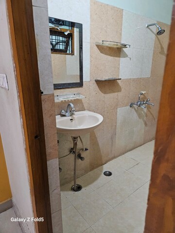 Bathroom in 2 BHK Independent House at Gomti Nagar – for Rent