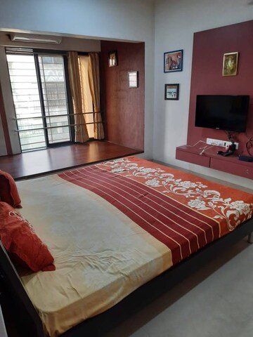 Bedroom in 3 BHK Apartment at Shikhar Kunj Malad, Malad East – for Rent