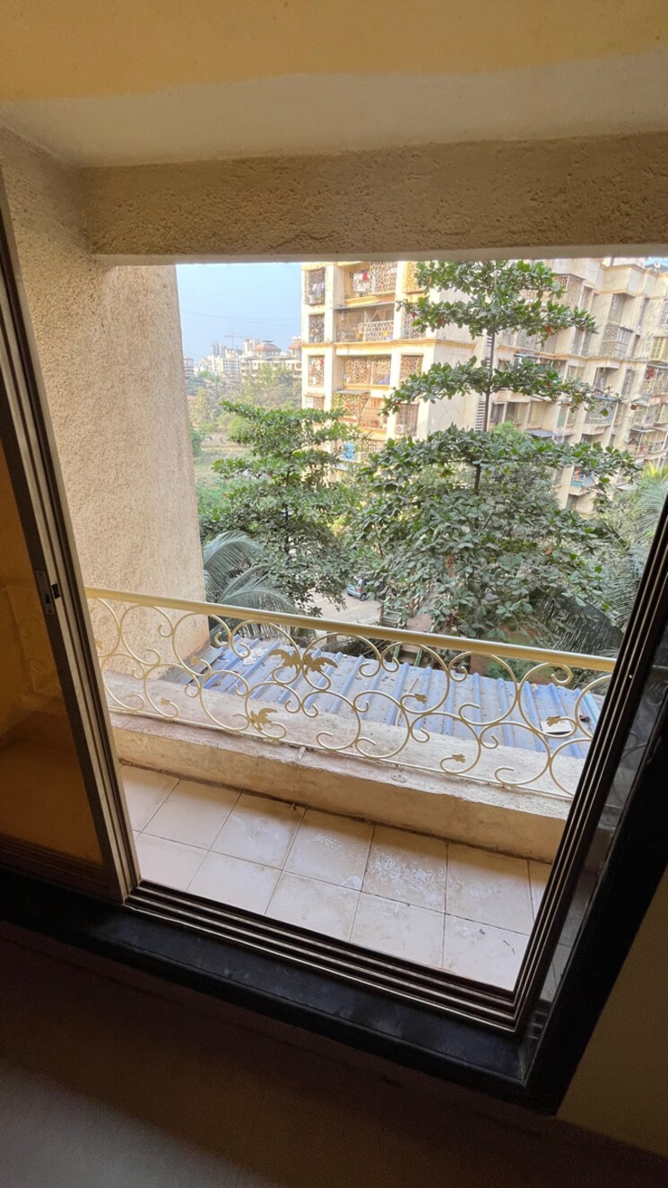 Balcony, shankheshwar-presidency 1 Bedroom 536 Sq.Ft. Apartment In Tawri Pada Thane 8021530