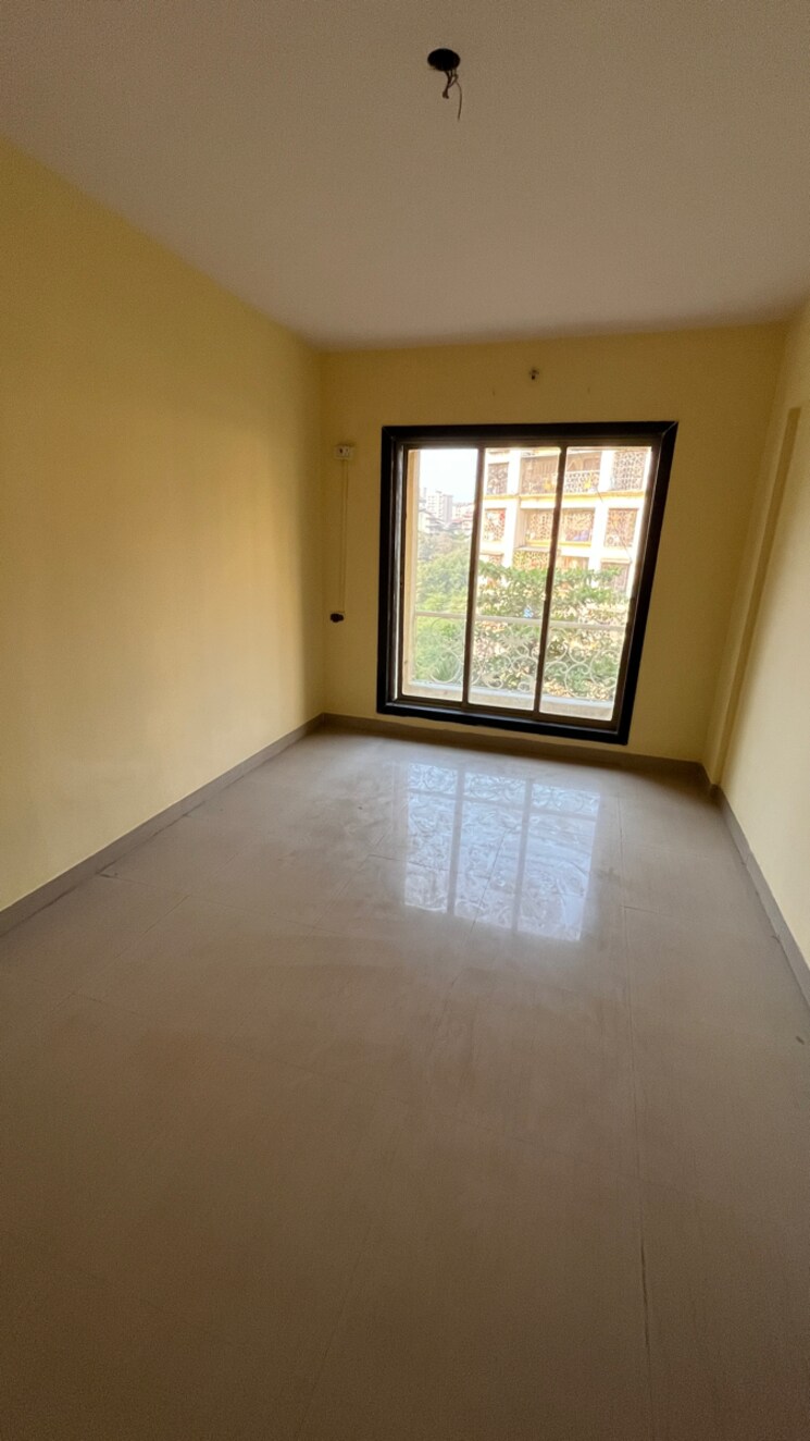 Room, shankheshwar-presidency 1 Bedroom 536 Sq.Ft. Apartment In Tawri Pada Thane 8021530