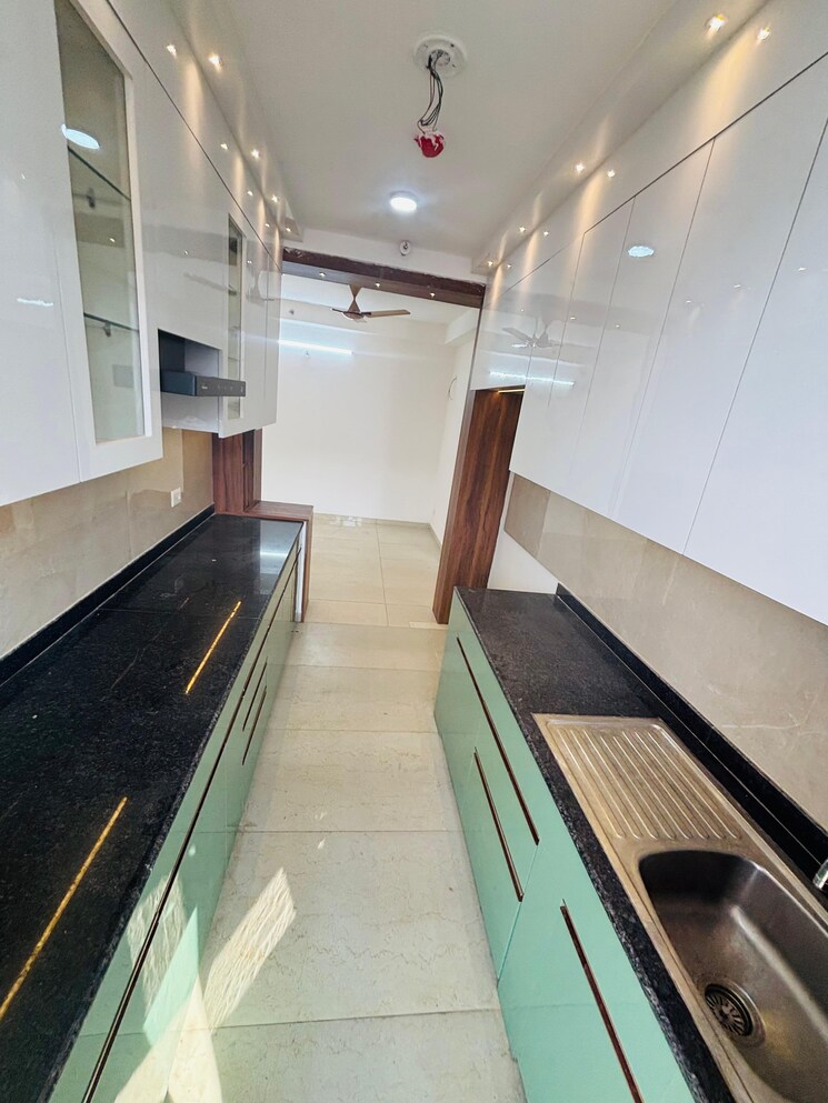 Kitchen, rishita-manhattan 3 Bedroom 886 Sq.Ft. Apartment In Gomti Nagar Lucknow 8021536