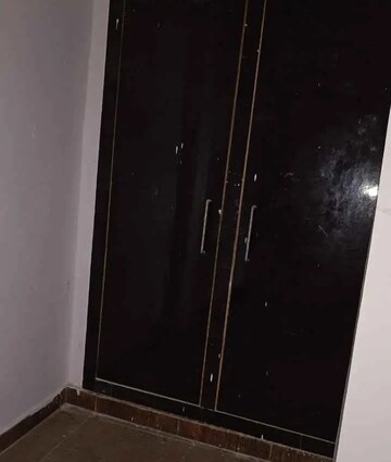 Furnished Amenities in 2 BHK Villa at Aliganj – for Rent