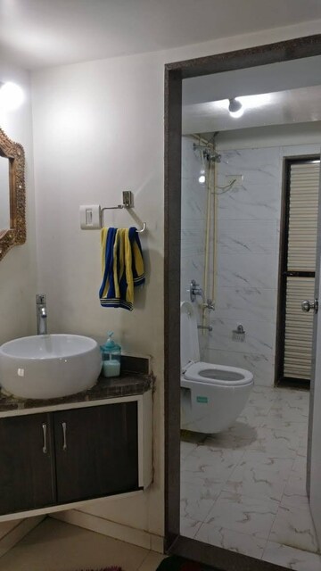 Bathroom in 2 BHK Apartment at Hiranandani Estate – for Rent