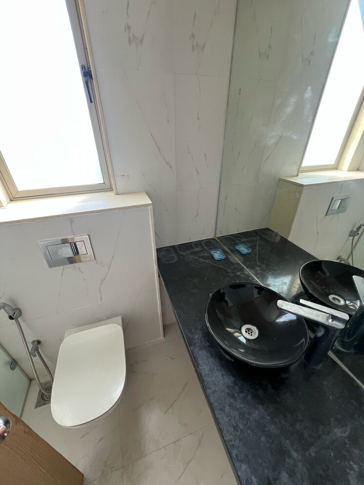 Attached Bathroom, lodha-bel-air 2 Bedroom 671 Sq.Ft. Apartment In Br Nagar Mumbai 8021623
