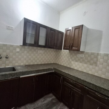 Kitchen in 1 BHK Builder Floor at Sector 46 – for Rent