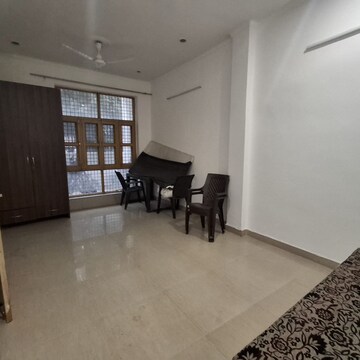 Living Room in 1 BHK Builder Floor at Sector 46 – for Rent