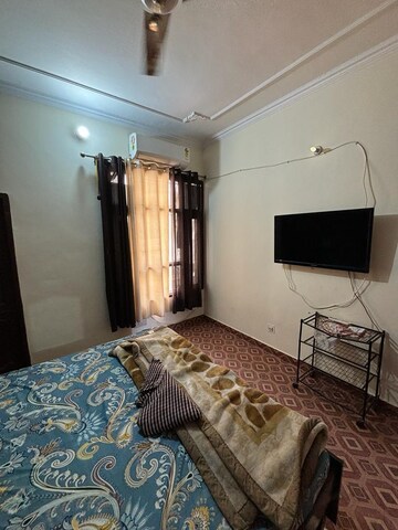 Bedroom in 4 BHK Apartment at Thane West – for Sale