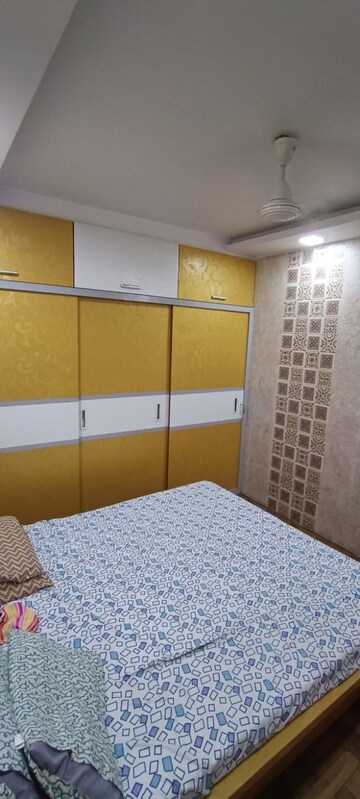 2 BHK Apartment For Rent in Hiranandani Estate