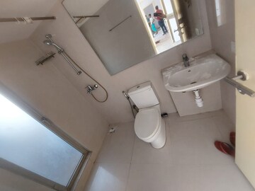 Master Bedroom in 2 BHK Apartment at Hiranandani Estate – for Rent