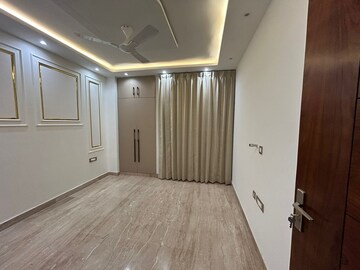Room in 1 BHK Apartment at Niti Khand – for Rent