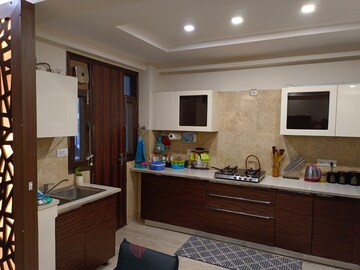 Kitchen in 4 BHK Builder Floor at M3M Atrium, Sector 57 – for Sale