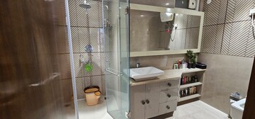 Bathroom in 3 BHK Builder Floor at BPTP Amstoria, Sector 102 – for Sale