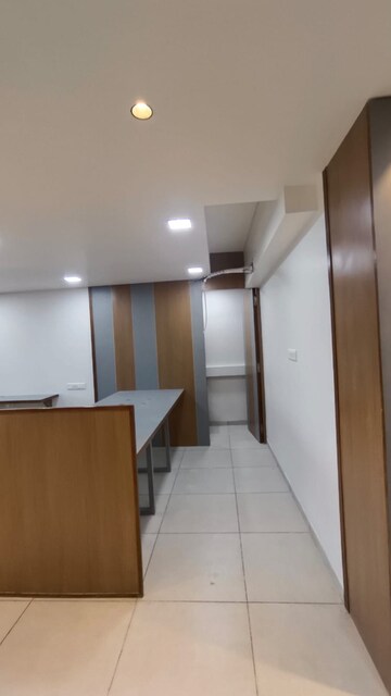   Office Space at Makarba – for Rent
