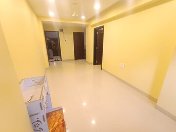 Room in 1 BHK Apartment at Bandra West – for Rent
