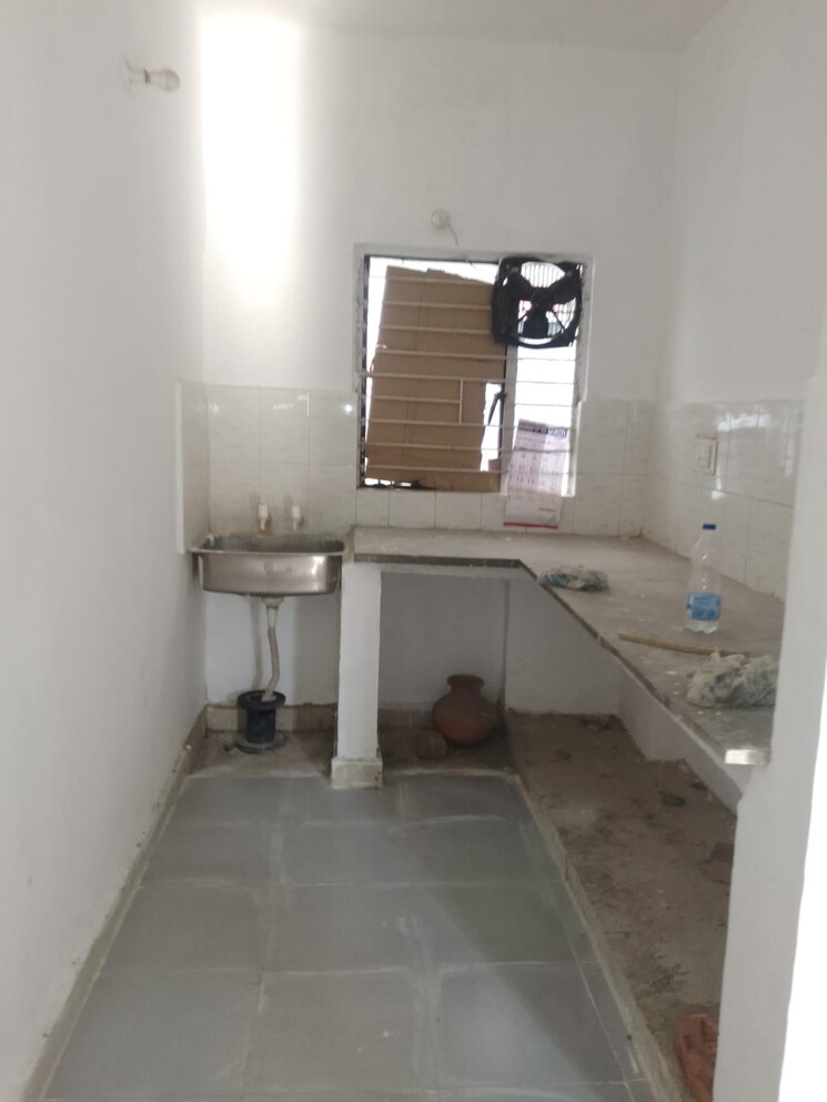 Kitchen, gomti nagar 1 Bedroom 450 Sq.Ft. Apartment In Gomti Nagar Lucknow 8021807