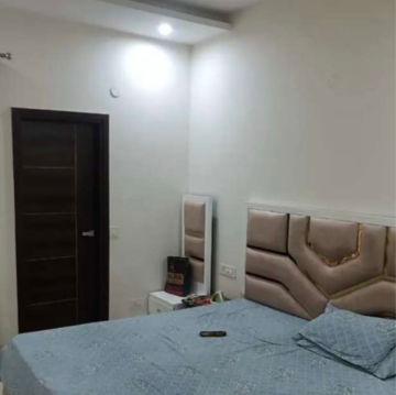 Living Room in 3 BHK Builder Floor at Sunshine Enclave, Vip Road – for Rent