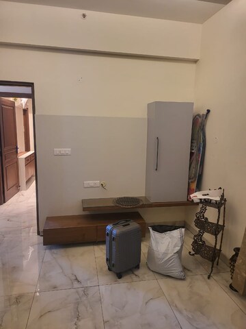 Living Room in 3.5 BHK Apartment at Jalvayu Vihar – for Rent