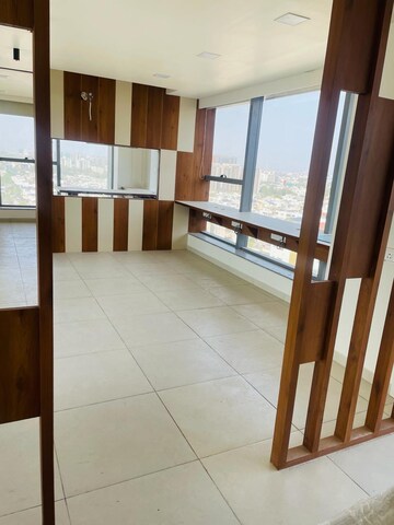  Office Space For Rent in Makarba