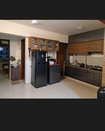 Living Room in 3 BHK Apartment at Vishwanath Samam, Shela – for Sale