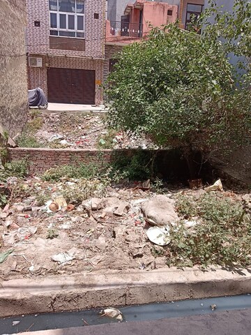  Plot For Sale in Burari