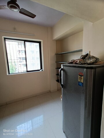 Master Bedroom in 2 BHK Apartment at Panch Pakhadi – for Rent